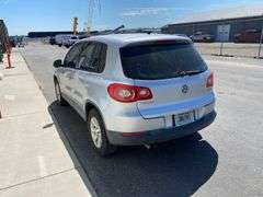 2009 Volkswagen Tiguan 2.0T Compact SUV