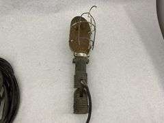 Work Light Lot with Extension Cord and Power Strip