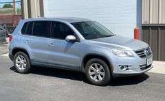 2009 Volkswagen Tiguan 2.0T Compact SUV