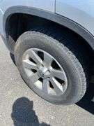 2009 Volkswagen Tiguan 2.0T Compact SUV