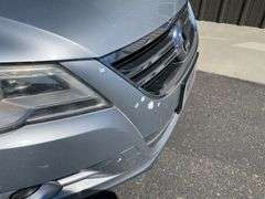 2009 Volkswagen Tiguan 2.0T Compact SUV