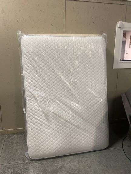 Full Size Mattress & Box Spring Set Flippable