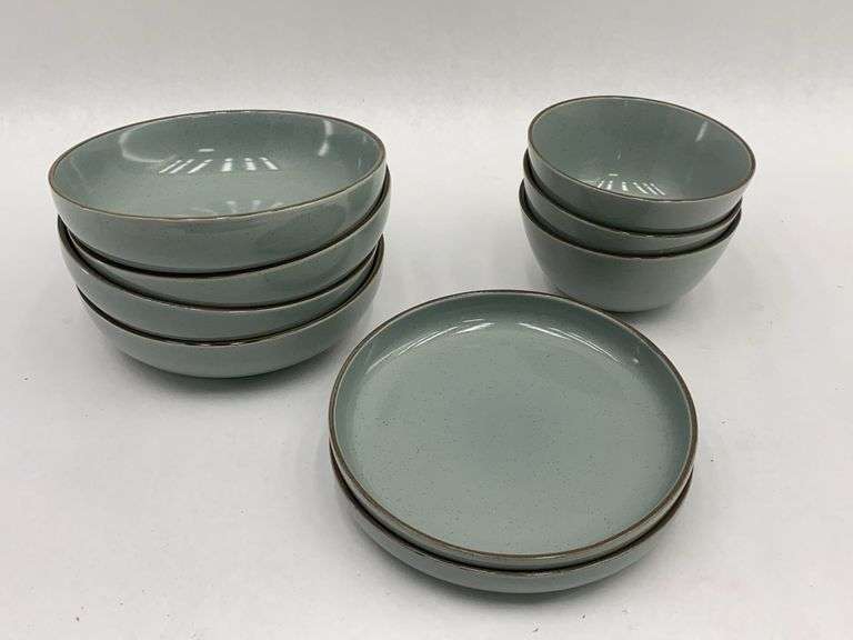 Over & Back Dinnerware