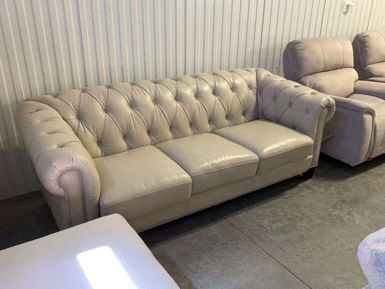 Culver Leather Chesterfield Sofa Cream Tufted