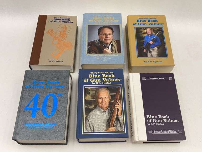Blue Book of Gun Values - Lot of 6. Hardback image
