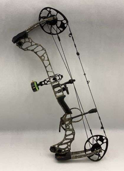 Mathews Vertix Compound Bow with Arrows & Case image