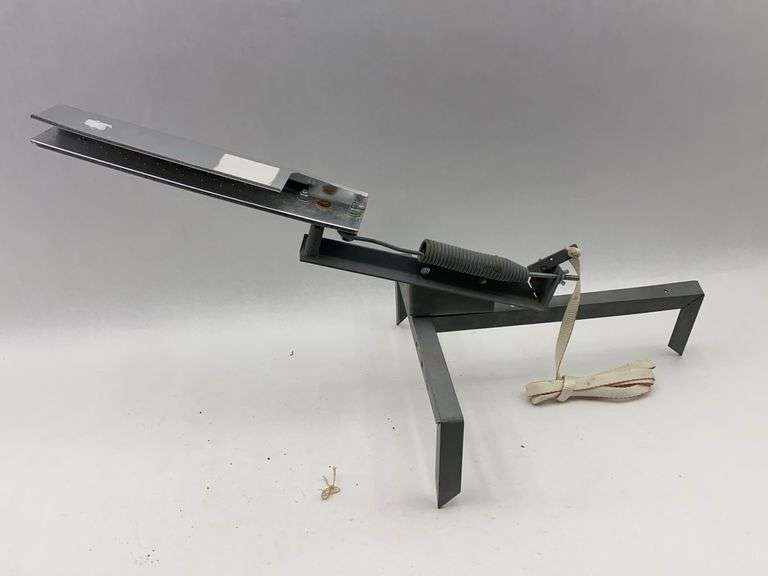 Target Thrower Skeet Trap Clay Launcher image