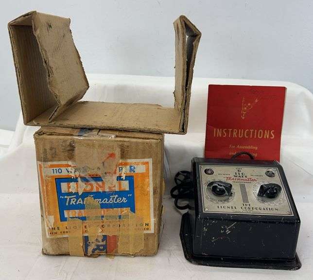 Postwar Lionel O Gauge 110 watts Type R transformer in original box w/instructions image