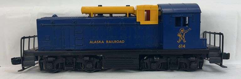 Postwar Lionel O Gauge 614 Alaska NW-2 diesel locomotive switcher image