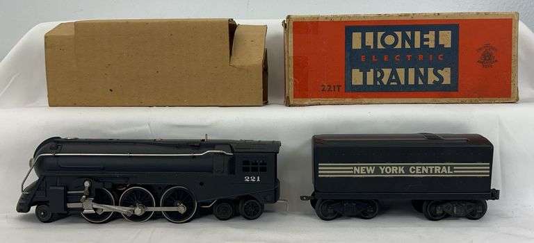 Postwar Lionel O Gauge 221 2-6-4 steam loco no box and 221T tender in box image