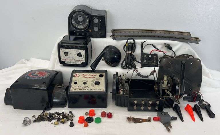 Postwar Lionel transformer parts lot type ZW model R, 1033, type LW and type RW image