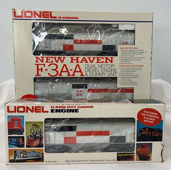 Lionel O Gauge 8851 NH F-3AA and 8864 NH F-3B diesel locos in boxes image