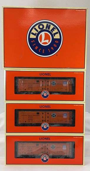 Lionel O Gauge 11874 PFE steel-sided reefer 3-car set in box image