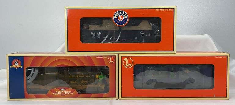 Lionel O Gauge 16755, 19965, 36766 operating freight cars in box image