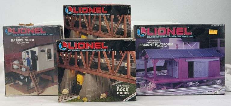 Lionel O Gauge 12718, 12744, 12744, 12773 building kits layout scenery in boxes image