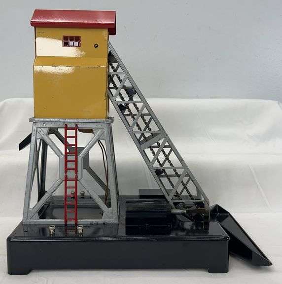 Postwar Lionel O Gauge 97 remote control coal elevator with instructions image