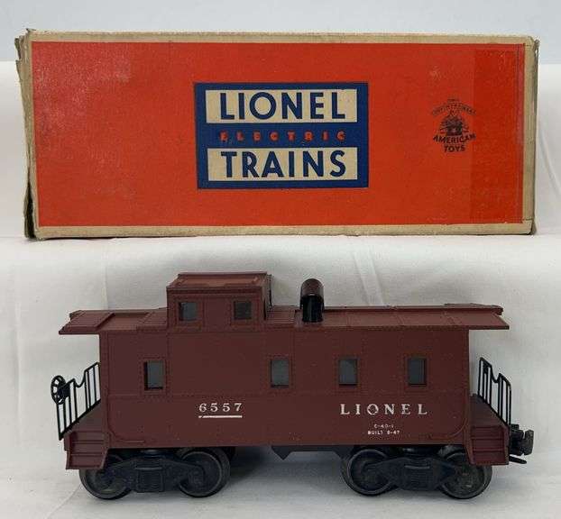 Postwar Lionel O Gauge 6557 Illuminated Smoke Caboose in original box image