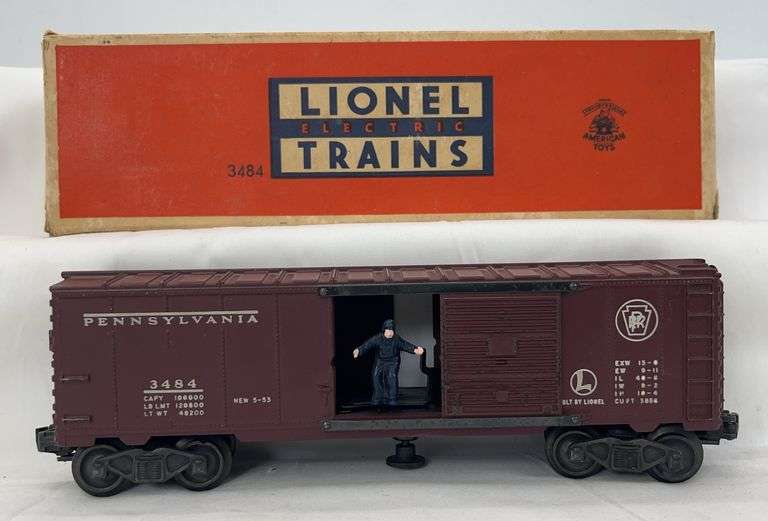 Postwar Lionel O Gauge 3484 PRR operating box car in original box image