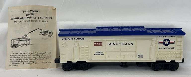 Postwar Lionel O Gauge 3665 U.S. Air Force Minuteman missile launcher w/instructions image