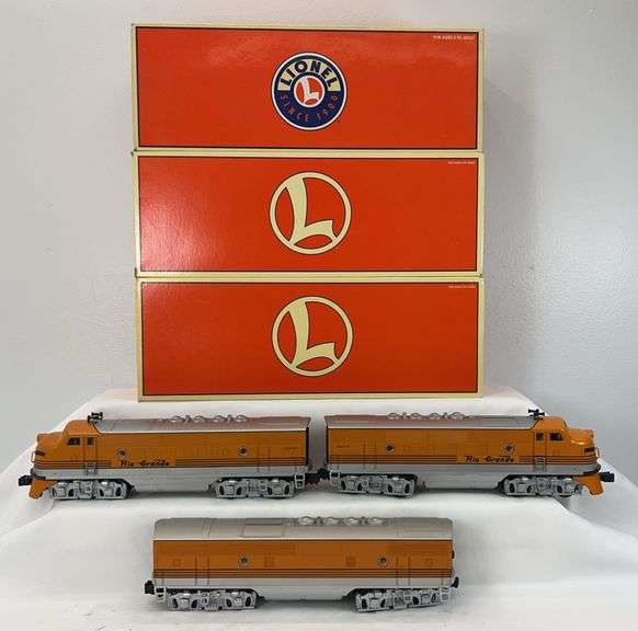 Lionel O Gauge 38192 PWR A, 38193 dummy A, 14540 RS dummy B Rio Grande F3 diesels in box image