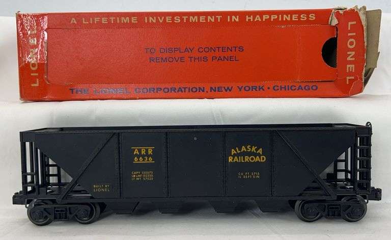Postwar Lionel O Gauge 6636 Alaska quad hopper car in display window box image