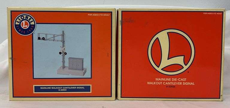 Two Lionel O Gauge 22934 mainline die-cast walkout cantilever signals in box image