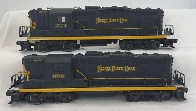 Modern Lionel O Gauge 8250 GP-9 diesel switchers decorated as NKP NYC&StL 324 & 325 image