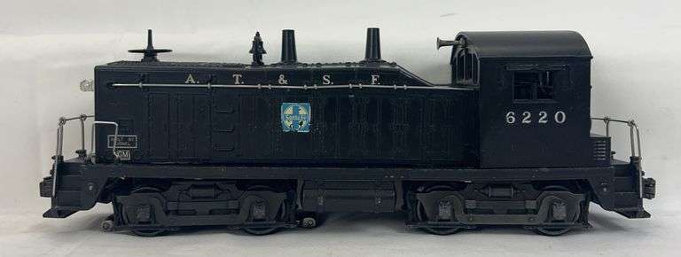 Postwar Lionel O Gauge 6220 AT&SF Santa Fe NW-2 diesel locomotive unit image