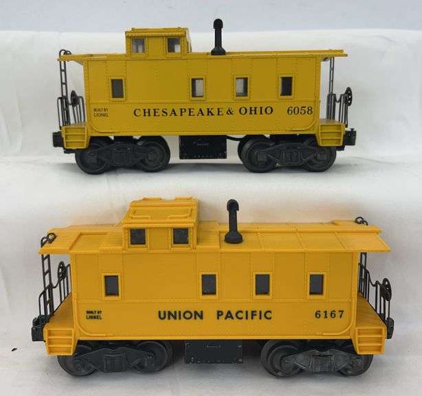 Postwar Lionel O Gauge 6058 C&O 6167-85 UP cabooses image