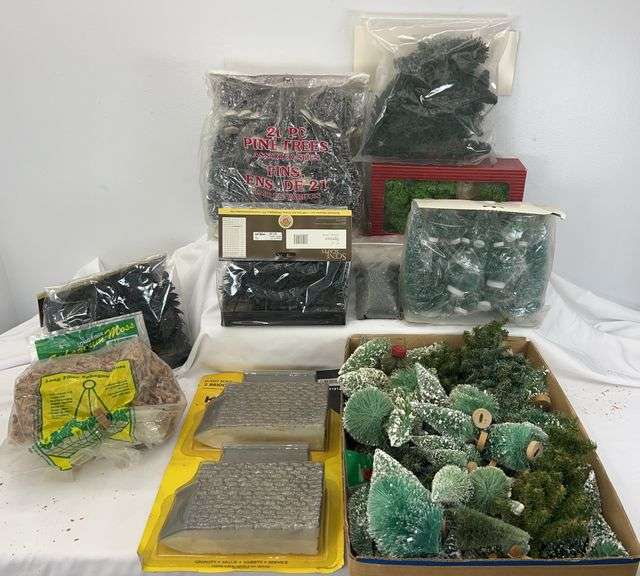 Very large lot of "filler" trees in packages and loose O/S gauge appropriate image
