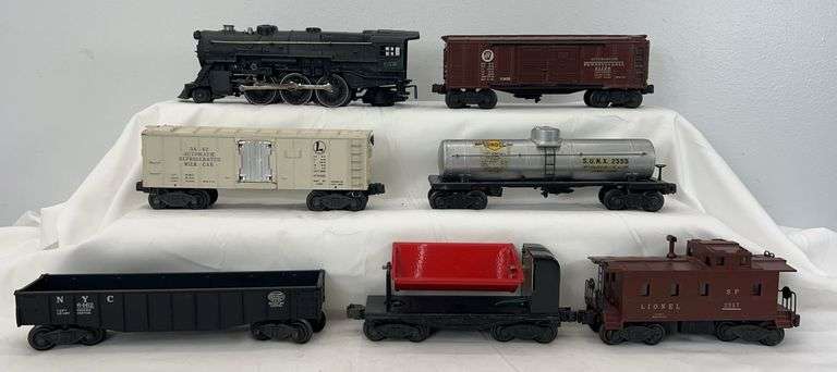 Postwar Lionel O Gauge Outfit No. 1503WS freight train w/smoke & whistle in box image