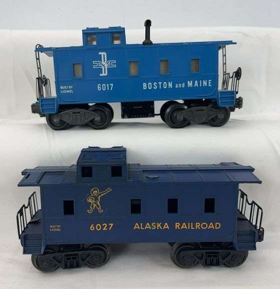 Postwar Lionel O Gauge 6017-100 B&M light blue caboose 6027 Alaska caboose image