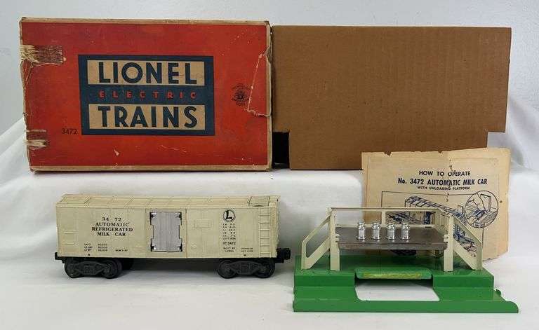 Postwar Lionel O Gauge 3472 Operating Milk Car in original box w/insert image