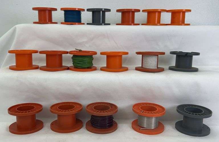 Seventeen postwar Lionel O Gauge cable reels some w/wire one w/aluminum image