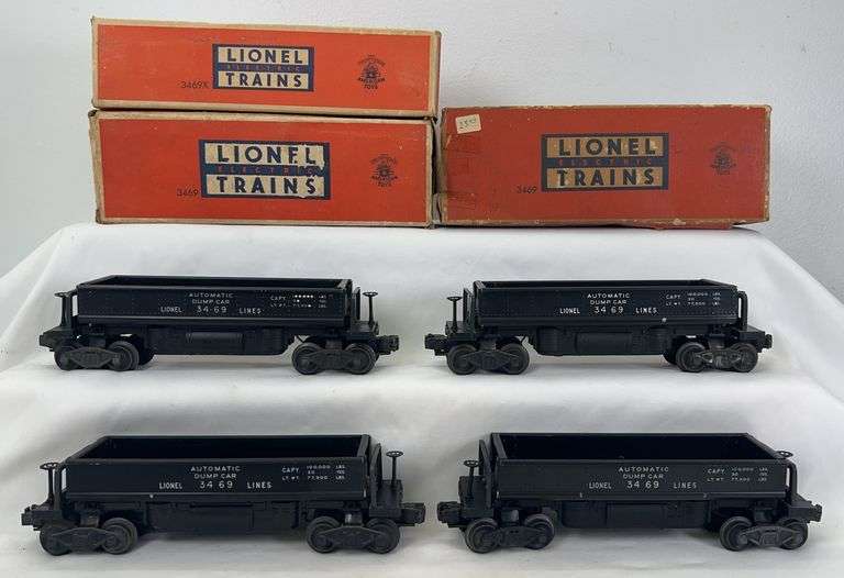 Postwar Lionel O Gauge group of four 3469 automatic dumping ore cars w/3 boxes image