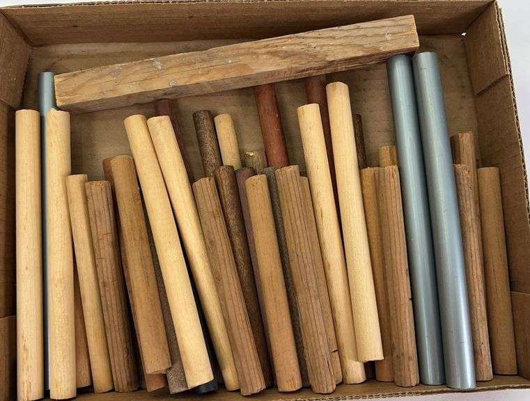 Postwar Lionel O Gauge pipes and logs image