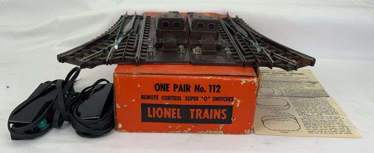 Postwar Lionel O Gauge No. 112 one pair Super O remote control switches in original box image