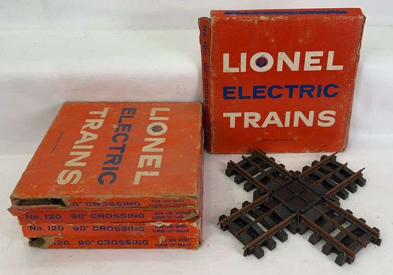 Five postwar Lionel O Gauge Super O No. 120 90 degree crossovers in original boxes image