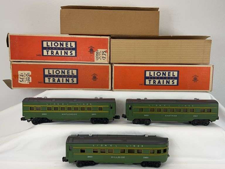 Postwar Lionel O Gauge 2400 Maplewood, 2401 Hillside, 2402 Chatham in original boxes image