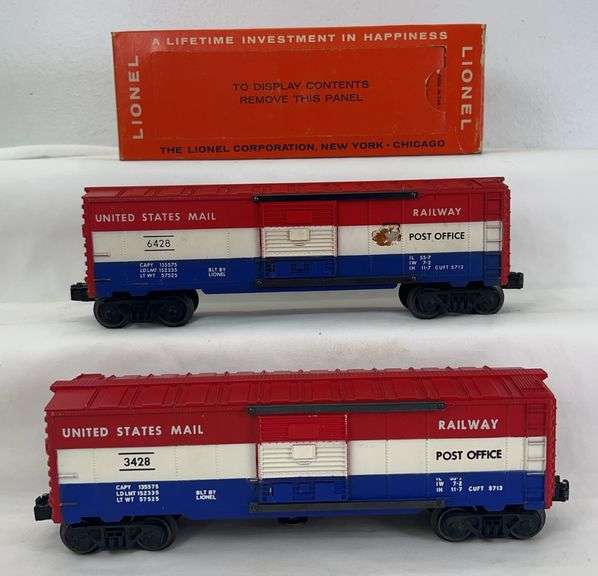Postwar Lionel O Gauge 3248 in original box with 6428 operating mail cars image
