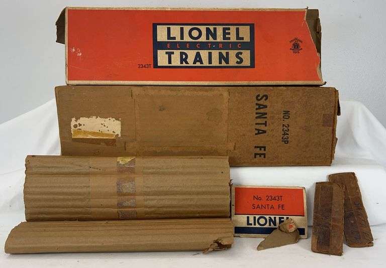 Postwar Lionel O Gauge 2343P & 2343T Santa Fe EMD F-3 diesel A-A original boxes image