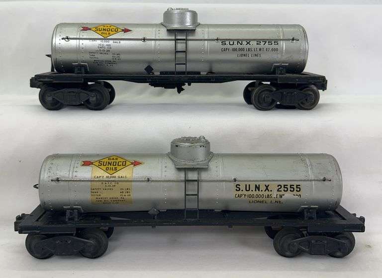 Postwar Lionel O Gauge 2555 and 2755 single dome Sunoco tank cars image