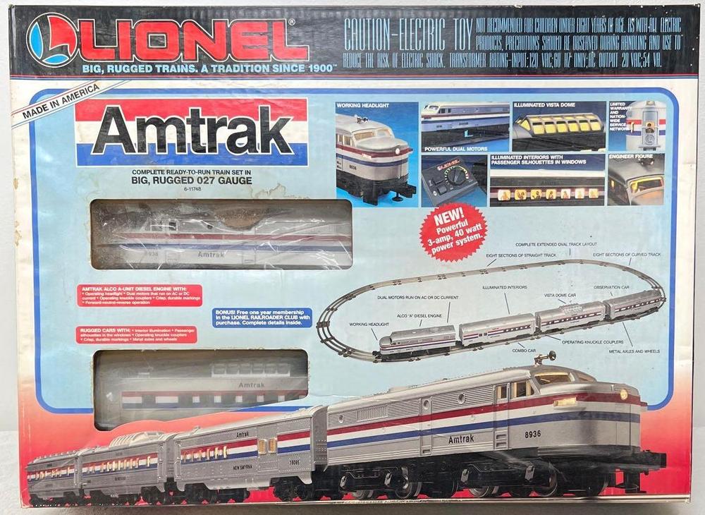 Modern Era Lionel O gauge 11748 Amtrak passenger set in original box