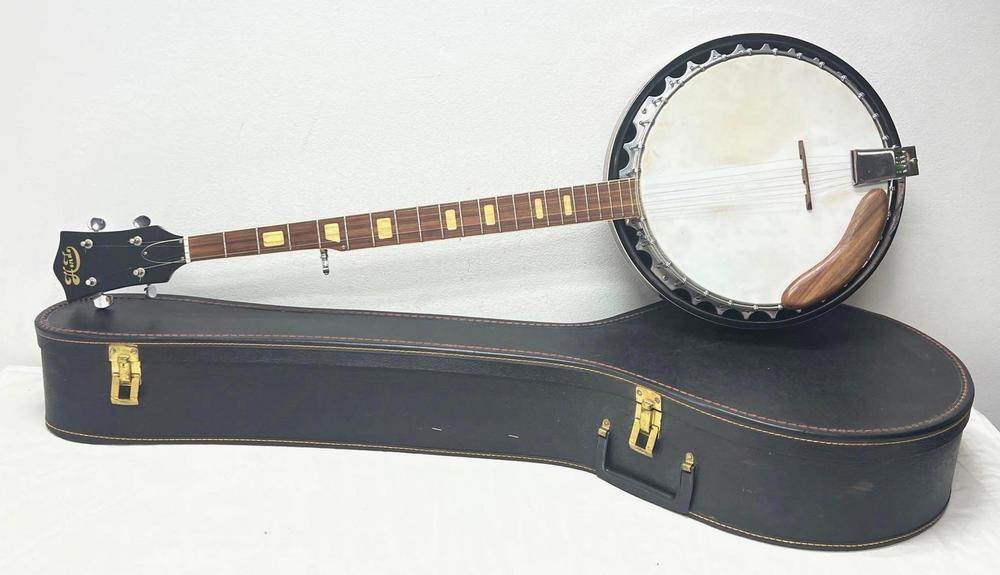 Hondo HB-75 5 string resonator banjo w/case
