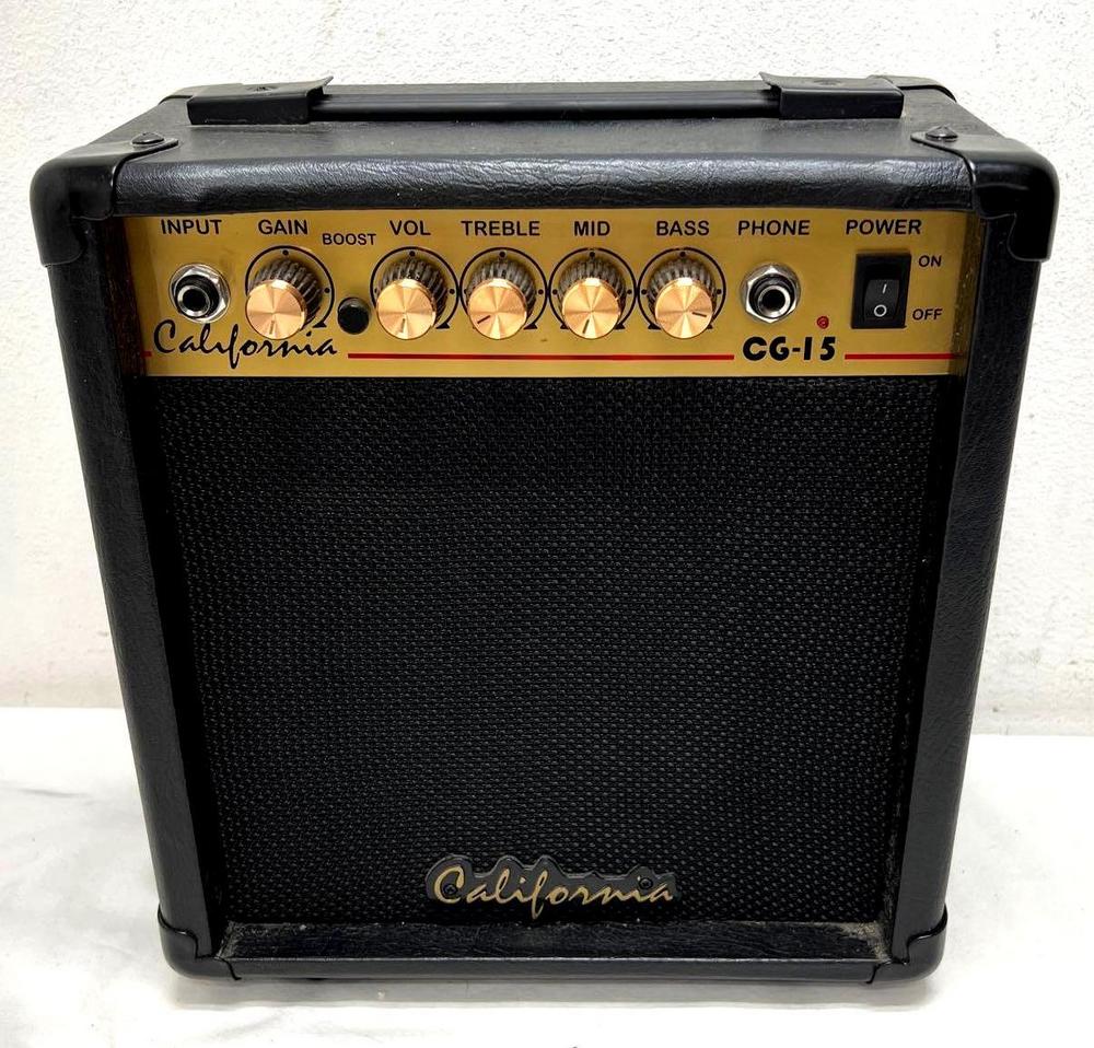 California CG-15 guitar amplifier