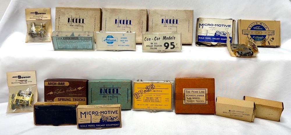 HO Gauge 4 wheel freight & passenger 8wh tender trucks box bag