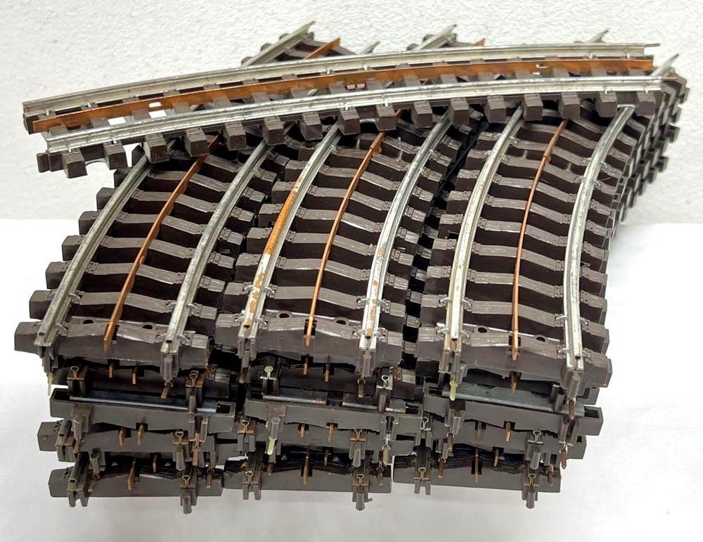 Postwar Lionel Super O Twenty-two 31 curved