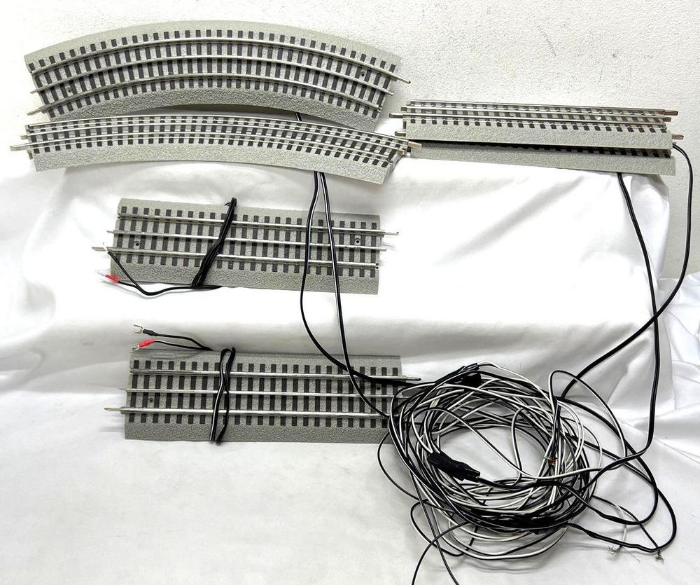 Modern Era Lionel O Gauge FasTrack 036 10"str wired