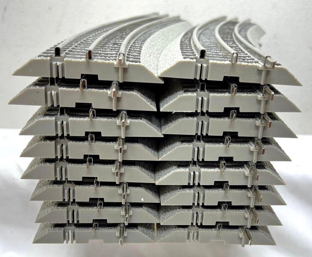 Modern Era Lionel O Gauge FasTrack 072/O72 sections