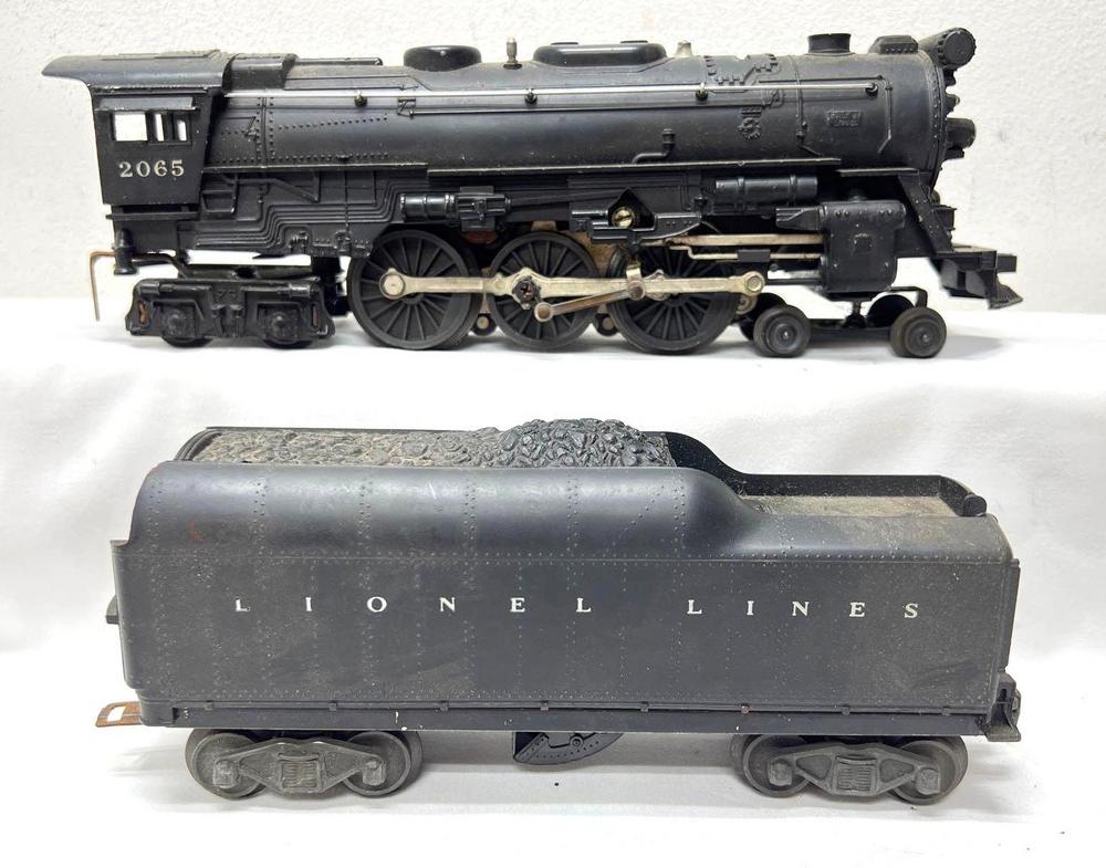 Postwar Lionel O Gauge 2065 4-6-4 loco 2046W tender clear mold whistle